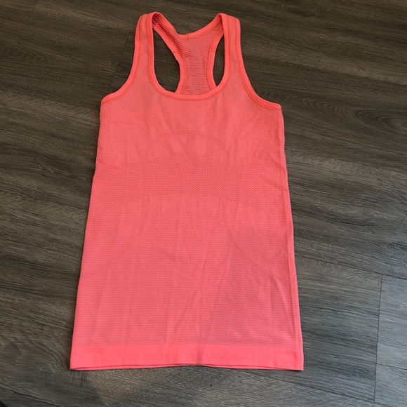 Lululemon Run: Swiftly Racerback Flash - Picture 10 of 11